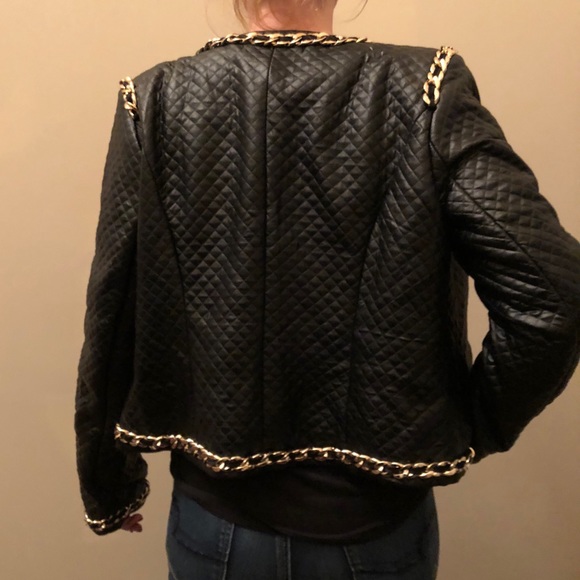 Black faux leather jacket with gold chain - Picture 4 of 6